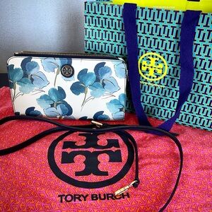Authentic Tory Burch floral kerrington convertible crossbody wallet with strap